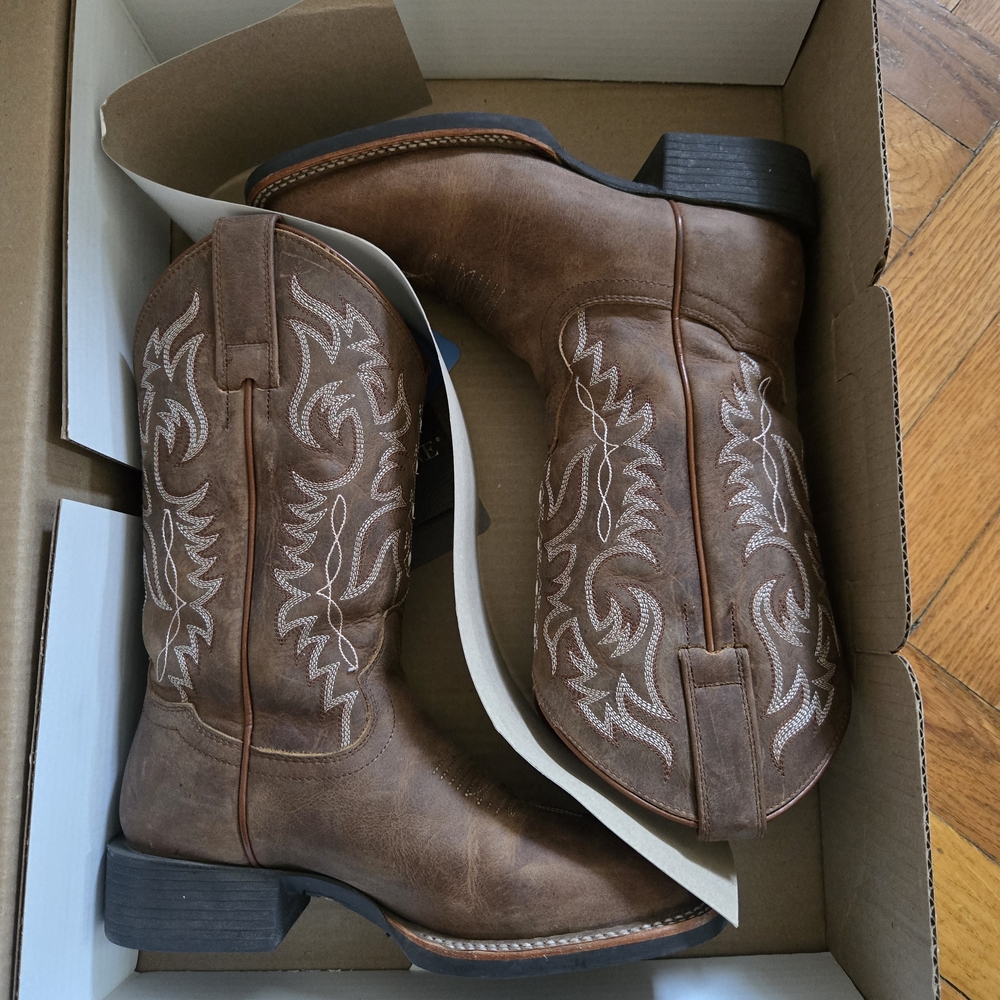 Shyanne Embroidered Brown Cowboy Boots